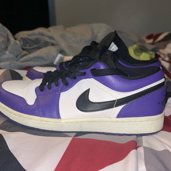 Air Jordan 1 Low Court Purple/Size: 9.5 - Picture 1 of 7